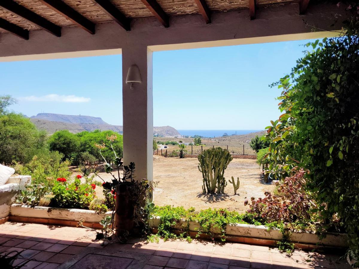 Los Moralicos Agua Amarga 아쿠아아마르가 외부 사진